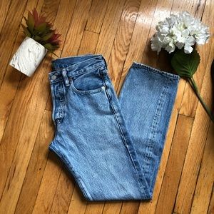 Levi 501 Button Fly Straight Jeans | Size 29x30